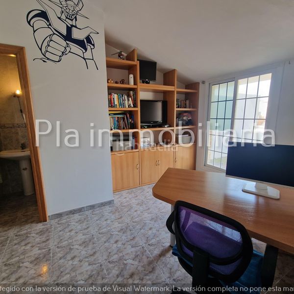Foto d38d1494-c520-425f-803c-e463852f3e6b. Duplex in carrer enric granados 39 in Vinyets-Molí Vell Sant Boi de Llobregat