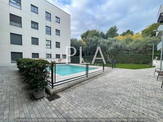 Planta baja  Carrer bonaventura calopa 3. Piso con piscina, parking y trastero!!!
