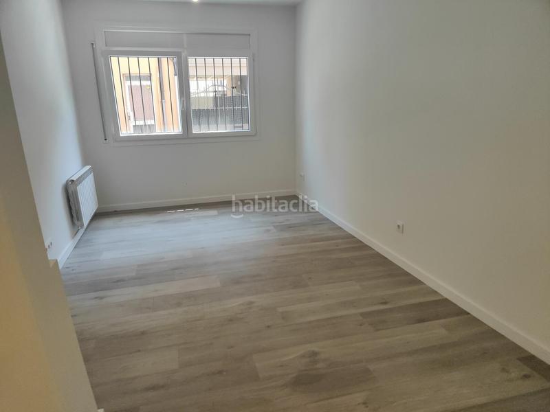 Foto ad2a1077-13e6-4310-b14d-3d9ca101e084. Apartament amb calefacció aparcament a Olot