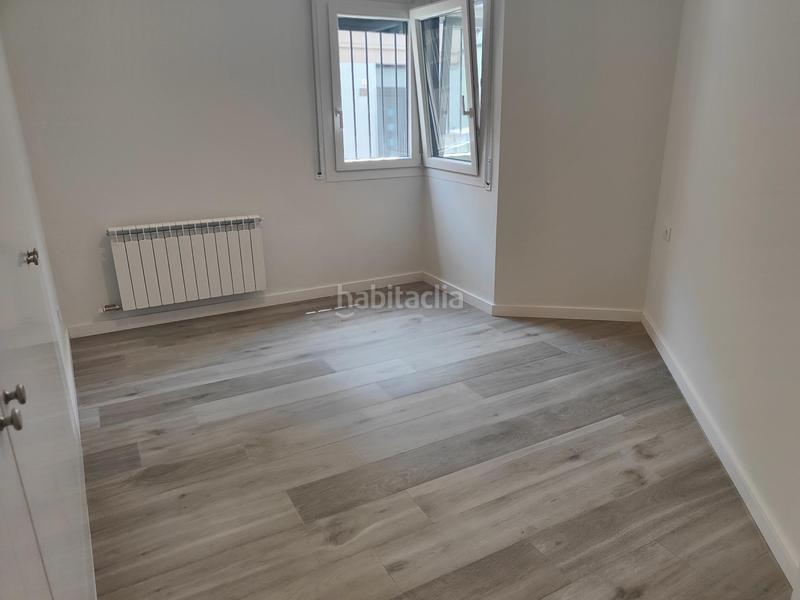 Foto c5ec8a52-dcde-4d05-8e5a-1bb98c31c2b3. Apartament amb calefacció aparcament a Olot