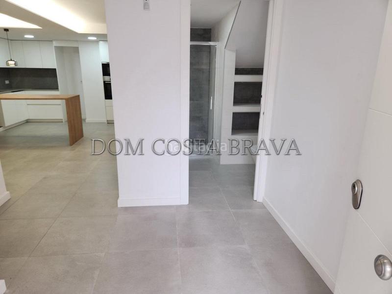 Foto 5d159bc5-d9f7-4bb5-889c-553d256ee4f5. Dúplex amb calefacció a Montilivi Girona