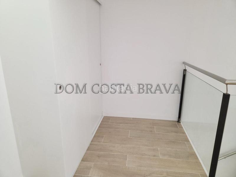 Foto e6b19d29-a7e0-405e-9ee9-19476fb9816c. Dúplex amb calefacció a Montilivi Girona