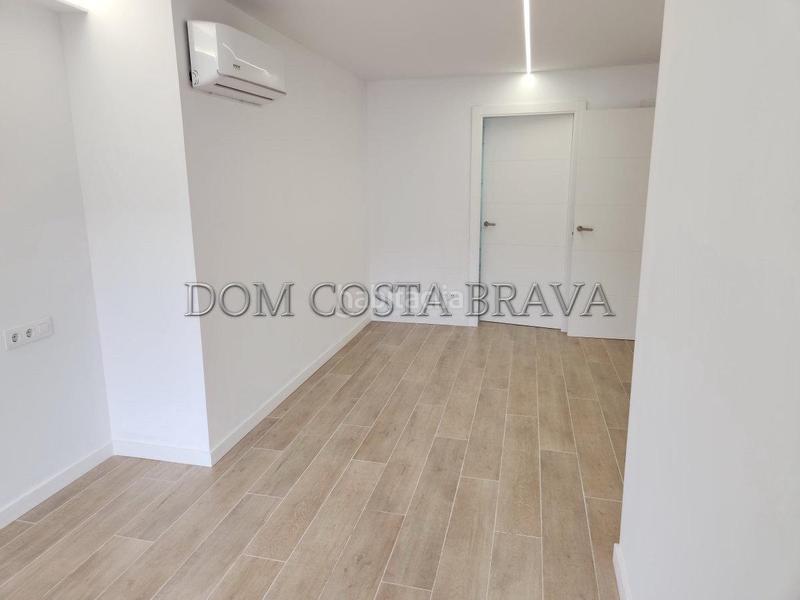 Foto ec168e8a-1ecd-4dae-9cfc-7e7914480fe5. Dúplex amb calefacció a Montilivi Girona