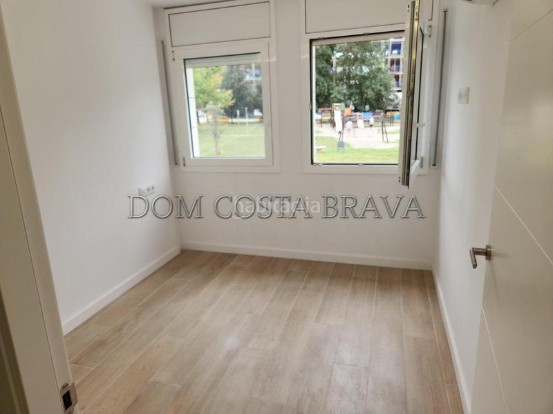 Foto ed81adc3-b647-48d8-a1ba-bcf176b32599. Dúplex amb calefacció a Montilivi Girona