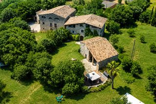 Masia  Carrer de sales. Masiá casa rural en la garrotxa