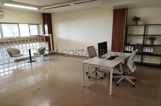 Geschäftsraum  De les glòries catalanes. Local comercial a terrassa de 533 m2