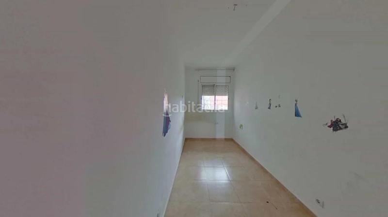 Foto b7f5fd0f-c1a6-4273-9e7f-68bcc180c686. Apartament amb calefacció aparcament a Parc Bosc-Castell Figueres