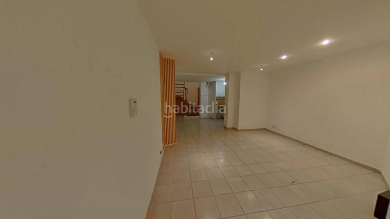 Foto 21452885-8bbe-41d0-9e56-bb7bde539912. Dúplex amb calefacció a Centre Blanes