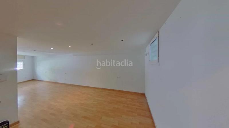 Foto dafbdac2-d4fd-4737-a6ba-e11482613f8d. Dúplex amb calefacció a Centre Blanes