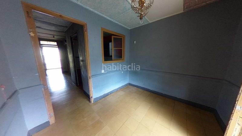 Foto 948b3fd1-0933-4f53-a911-97a4b4abb051. Apartamento piso cuatro habitaciones centro angloes en Anglès