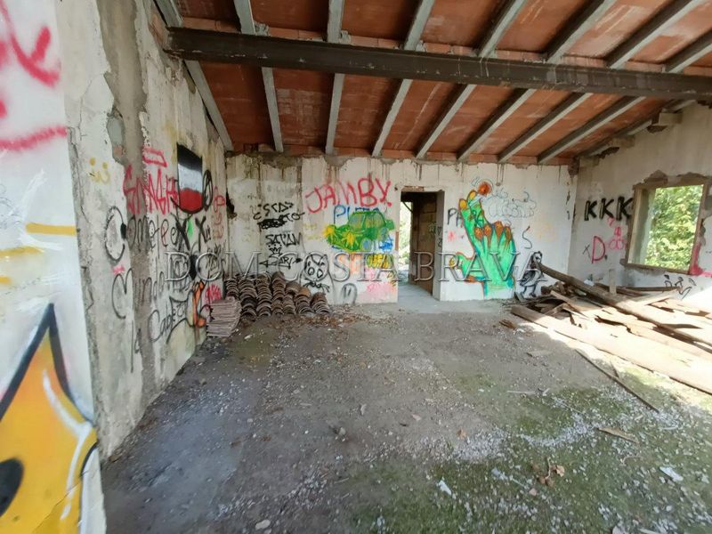Foto 01f7d514-4f58-4013-8052-a5108025a9d2. Masia a Olot