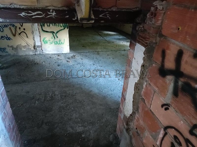 Foto 09b9c681-84c9-499c-a48d-392af2a08ed0. Masia a Olot
