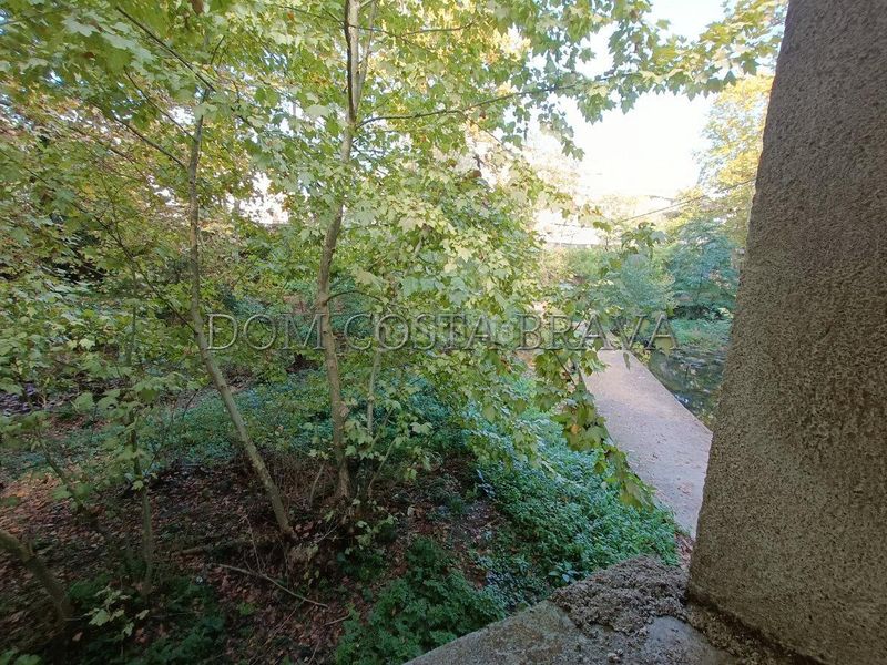 Foto 66cd9eb9-669b-44d3-9665-0fb73dcf8f5e. Masia a Olot