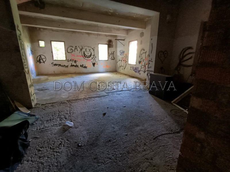 Foto 82c4a99b-4f6e-4a94-b21f-b9ec81ac60f6. Masia a Olot