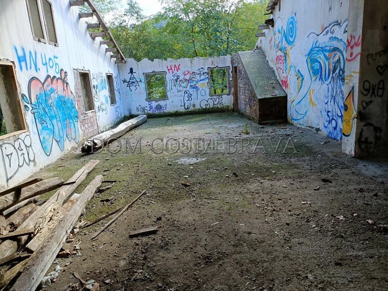 Foto 9acc7f73-a10f-4064-ae4e-a27c9af43338. Masia a Olot