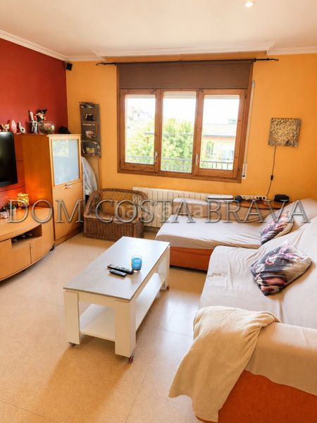 Foto e5a01f09-b75e-449d-b2bb-f891b53ae3e2. Pis amb calefacció aparcament a Olot