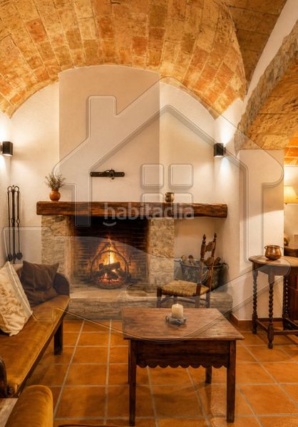 Foto 02970a75-f175-4479-b7d2-3d00cfe202d6. Casa adossada amb xemeneia calefacció a Vilablareix