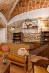 Semi detached house  Carrer del perelló. Autentica casa de pueblo a vilablareix a 5 km de girona