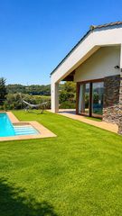 Casa en Cervià de Ter. Casa unifamiliar a 15 min de girona con ascensor piscina de agua
