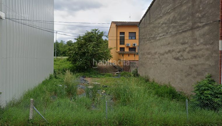Foto 4008d6f7-6fa7-42b1-ab2e-fdae3a51fd1a. Terreny residencial a Olot
