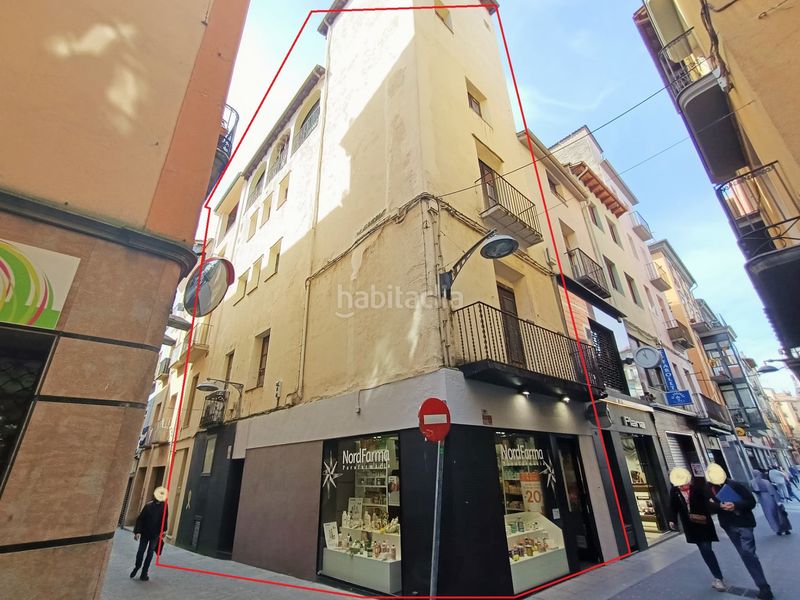 Foto 051d5c97-8ffc-4b65-880f-6988ba4f3c47. Casa a carrer alta maduixa 8 a Olot