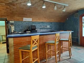 Pis a De sant esteve 14. Oportunidad de negocio. se vende bar restaurante, hostal mas viv