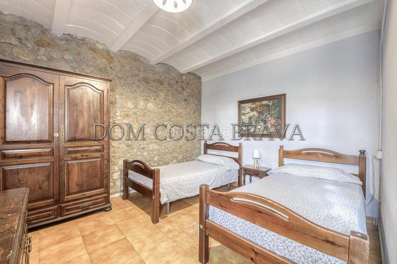Foto 519bc0bb-3dfe-4b53-bda9-63350fcc3398. Masía casa rural con licencia turística. en Cistella