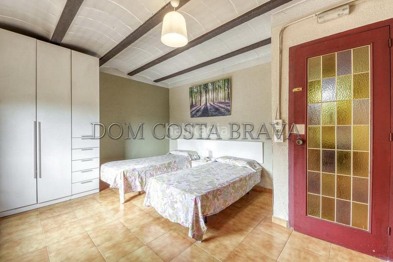 Foto 52681c65-fd62-4848-a21b-5158f1c3443c. Masía casa rural con licencia turística. en Cistella