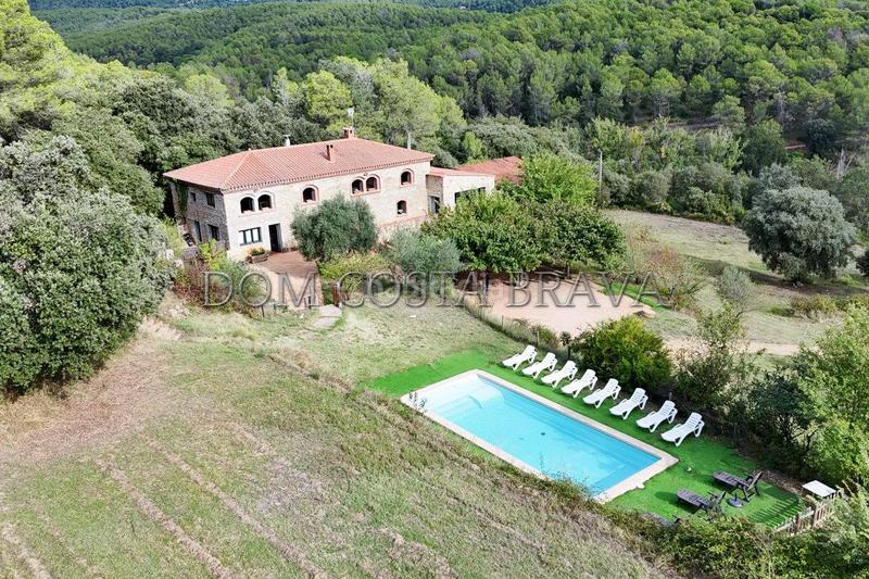 Foto a5488d27-000f-4a5c-98a1-9077764d7590. Masía casa rural con licencia turística. en Cistella