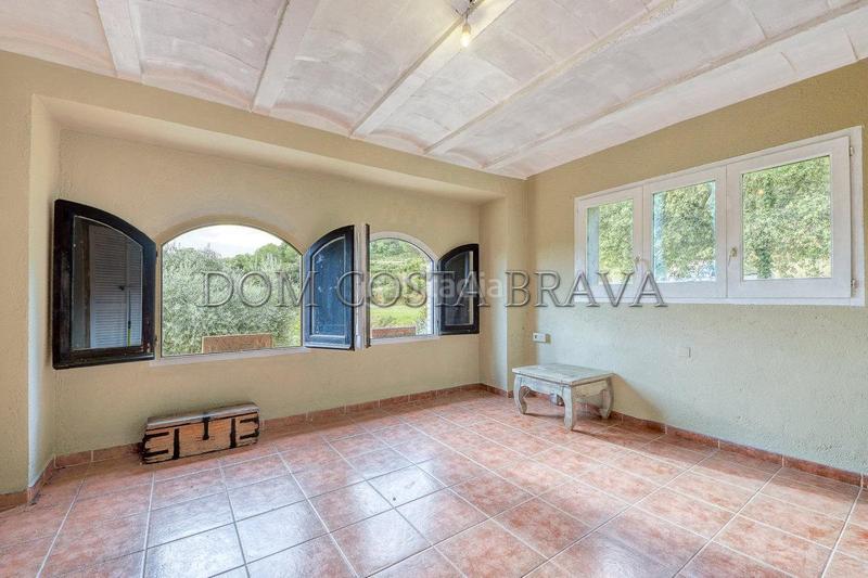 Foto aa744f59-3974-417f-a46e-6a45a7a34cc2. Masía casa rural con licencia turística. en Cistella