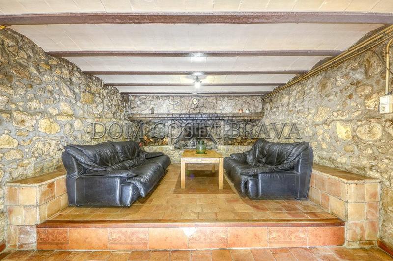 Foto c69bd97d-a235-4763-b788-d8e52aae0638. Masía casa rural con licencia turística. en Cistella