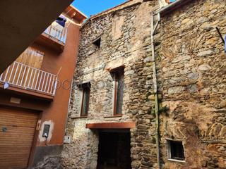 Masia  Del àngel. Casa semi reformada a sant pau de segarías