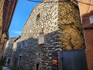 Masia  Del àngel. Casa semi reformada a sant pau de segarías