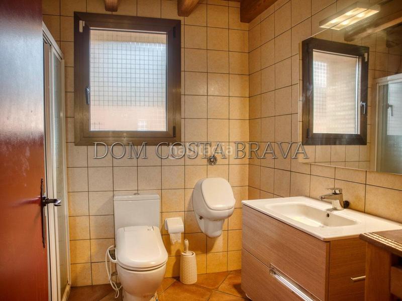 Foto 17553634-b7d8-447f-9b1c-32b9e3090411. Masía masia , con 100 hectáreas de terreno fronteriza con francia vistas despejadas en Agullana