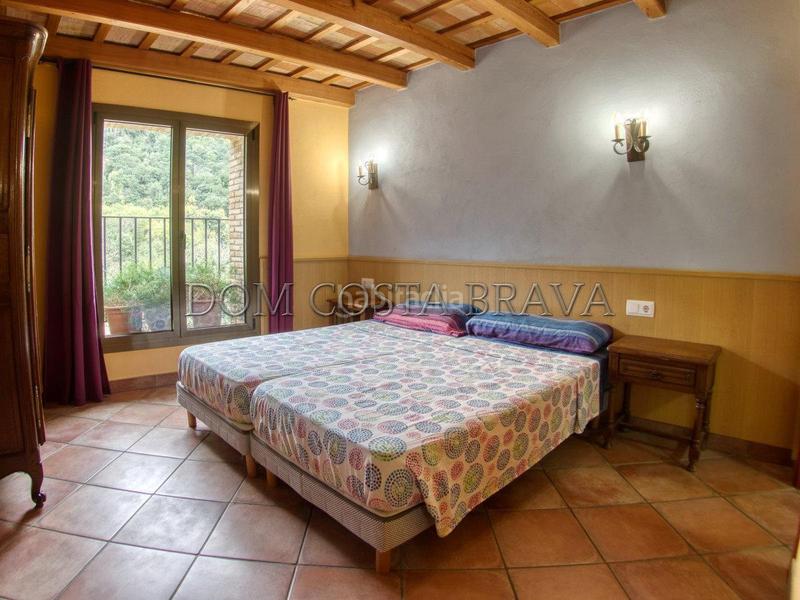 Foto 298f7b23-e6f4-45a3-aaf4-553880260d61. Masía masia , con 100 hectáreas de terreno fronteriza con francia vistas despejadas en Agullana