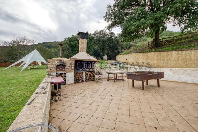 Foto b427f7a3-dfff-4831-b8e3-364a66fcdda3. Masía masia , con 100 hectáreas de terreno fronteriza con francia vistas despejadas en Agullana