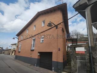 Xalet  Costa sant sebastià. Casa de dos viviendas en les preses