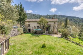 Masia  La baumeta. Masia en la quar