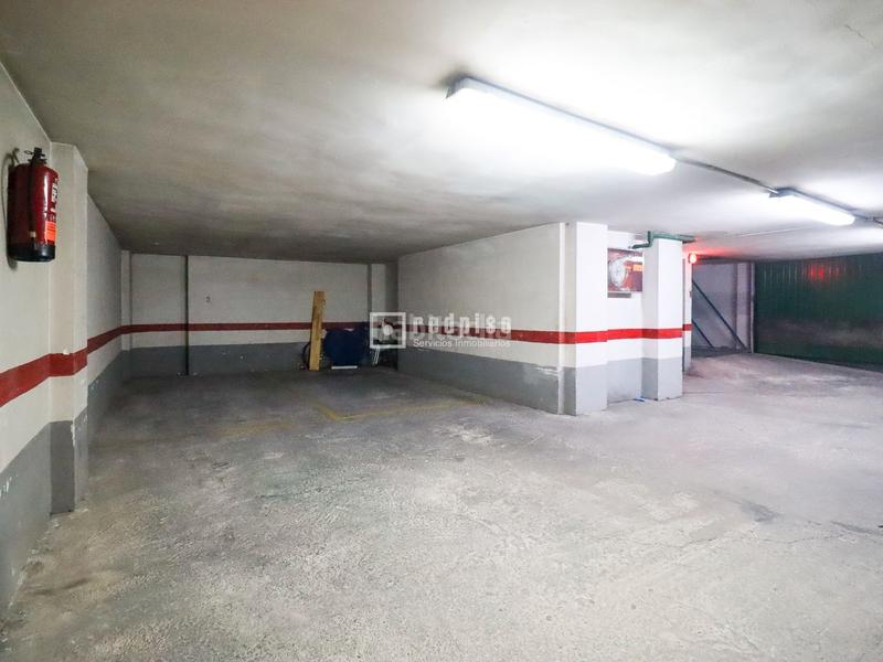 Foto 949c99b8-8133-4b13-8e83-5bc7da1e9d77. Autoparkplatz in Mont Olivet Valencia