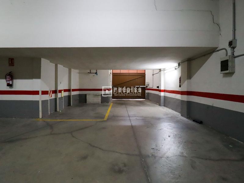 Foto 1d8b04ec-0276-46f0-990b-0bbdfa2ec00b. Miete etagenwohnung mit parking in Mont Olivet Valencia