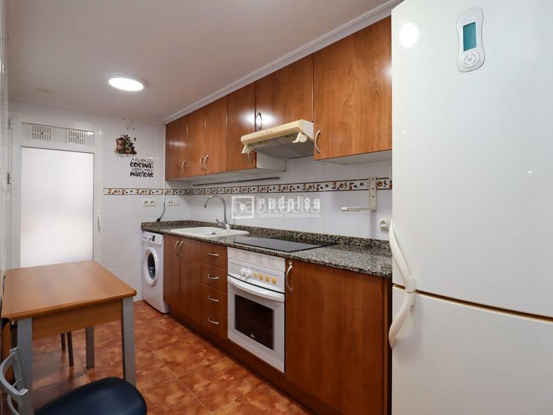 Foto 5923c555-3d2f-4a5e-bea0-7d9c451877ad. Miete etagenwohnung mit parking in Mont Olivet Valencia