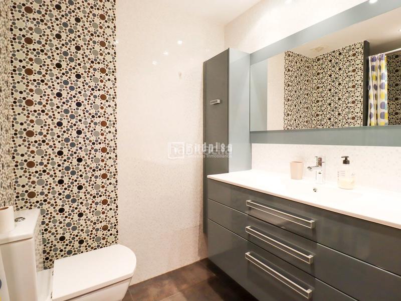 Foto 1891f8d4-eb15-42e3-8d71-ed15df538e2f. Miete etagenwohnung in Ciutat de les Ciències i de les Arts - Justicia Valencia