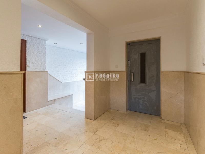 Foto 7607fbcc-f533-4822-804e-3e9055b6e3a1. Flat in Alfafar