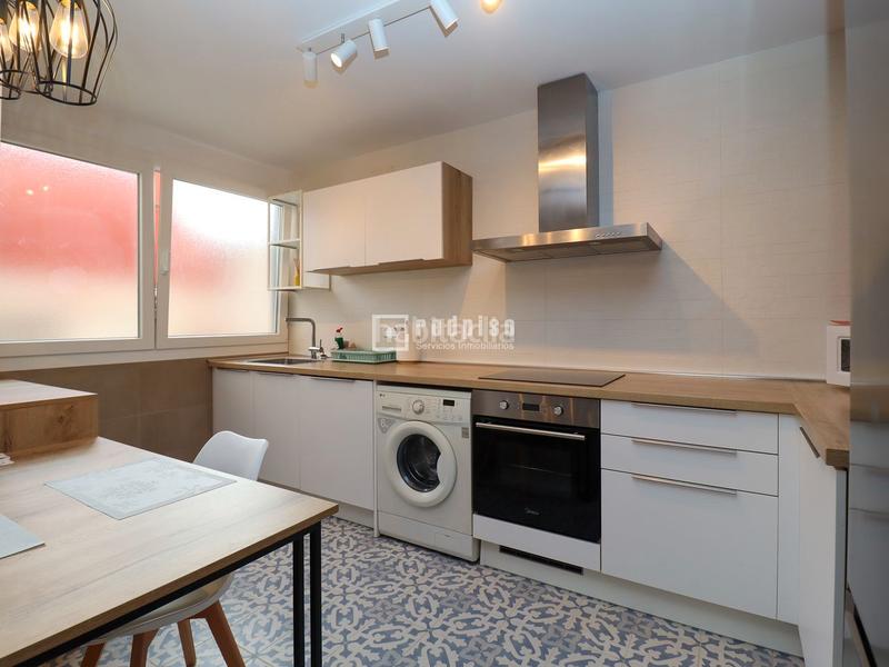 Foto 0eca8913-54b9-4a33-9eb8-0dad1dc9ce6e. Lloguer pis a Mont Olivet Valencia