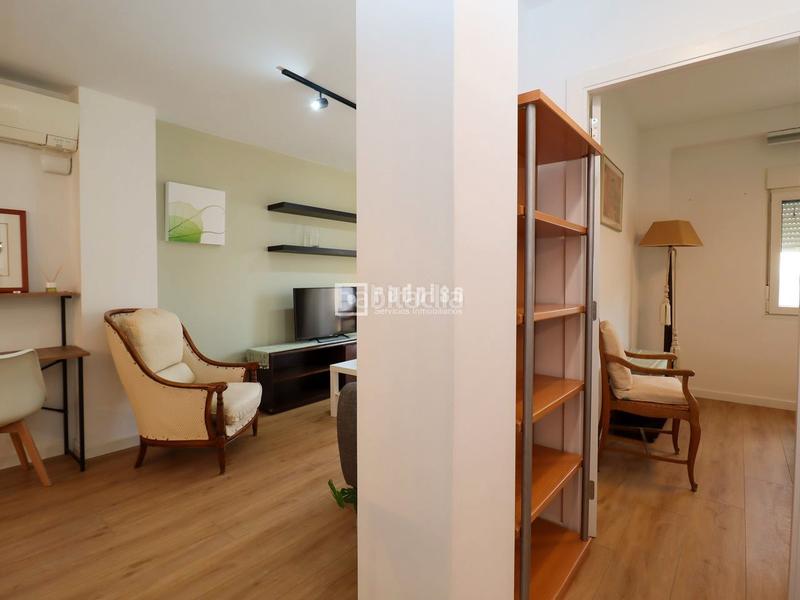 Foto 39b02d47-9bf4-4337-bff9-0a252502c563. Lloguer pis a Mont Olivet Valencia