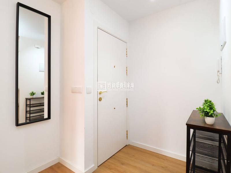 Foto ce73ecbb-9f6d-4e44-8d09-237d2b760e50. Lloguer pis a Mont Olivet Valencia