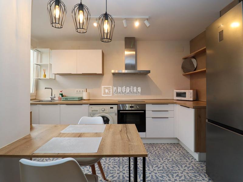 Foto e1d6356b-33a6-4e50-ae5d-3ec3f6fd00f9. Lloguer pis a Mont Olivet Valencia