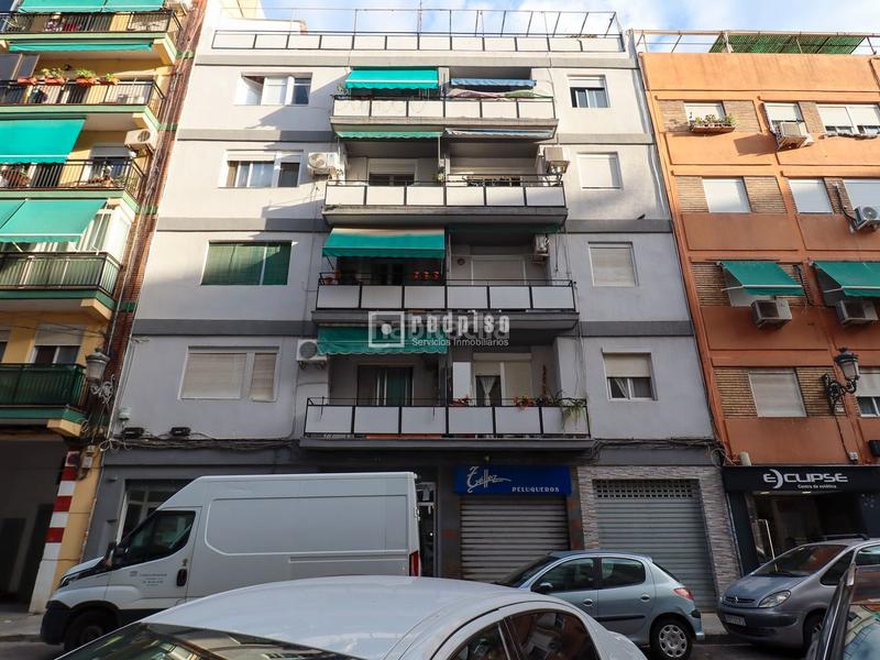 Foto f18dc68f-7bc7-4d4c-9fa6-5938bb45ae79. Lloguer pis a Mont Olivet Valencia