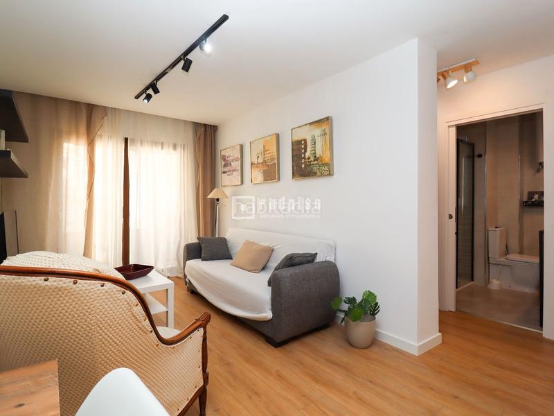 Foto f2bbb278-5155-4ebc-ae66-e72d52c487c1. Lloguer pis a Mont Olivet Valencia