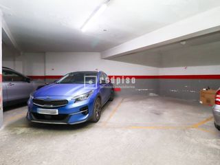 Location Parking voiture  De pedro aleixandre. Plaza de garaje en alquiler en carrer pedro aleixandre